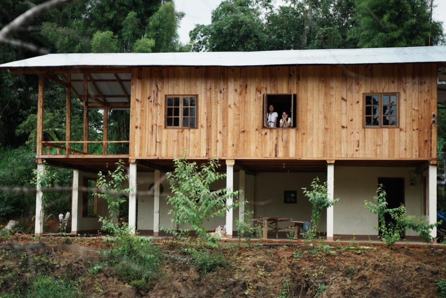 Por Joi ,por Dee House Chiang Mai